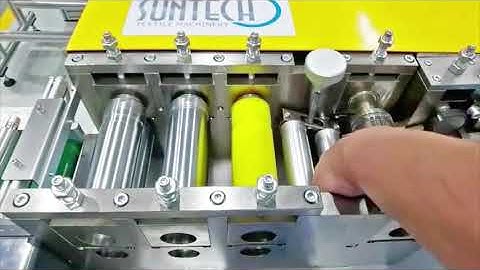 How to mount the fabric rolls and feed the material till mask body finishing?