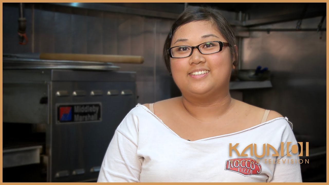 Deliciously Fresh: Crafting Rocco's Famous Pizza