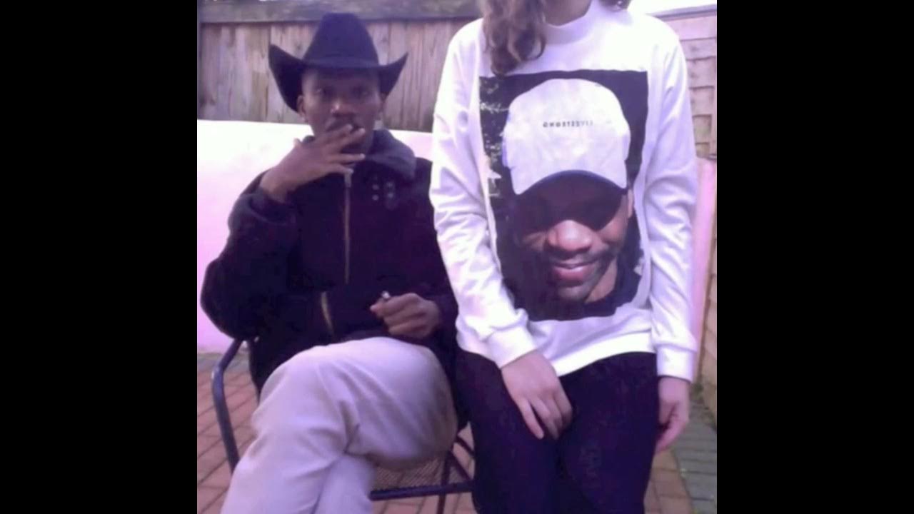 Dean Blunt ft Poison Anna - Muggy (loop) Dean Blunt ft Poison Anna - Muggy (loop)