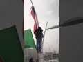 مناصرو امل يستبدلون العلم الليبي بعلم حركة امل مناصرو امل يستبدلون العلم الليبي بعلم حركة امل