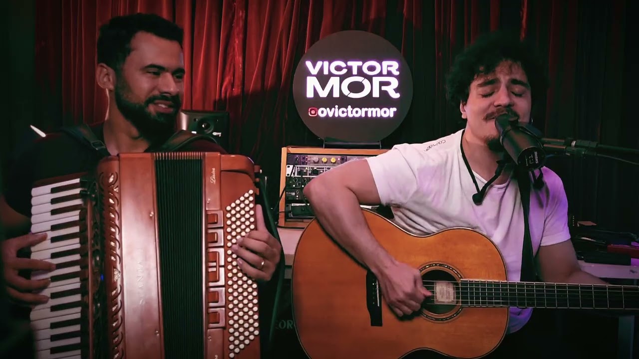 Edson Jr Acordeon e Victor Mor tocando Pride and Joy