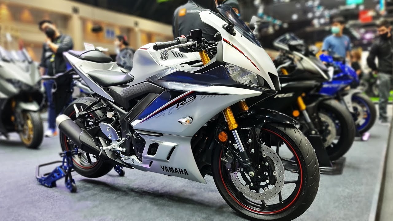 VÍDEO: Yamaha apresenta YZF-R3 ABS 2021 e promove disputa virtual