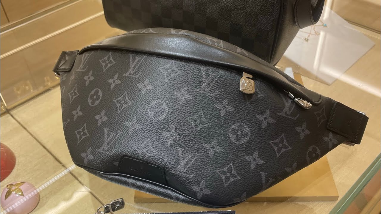 Shop Louis Vuitton Discovery Discovery bumbag pm (M46036) by