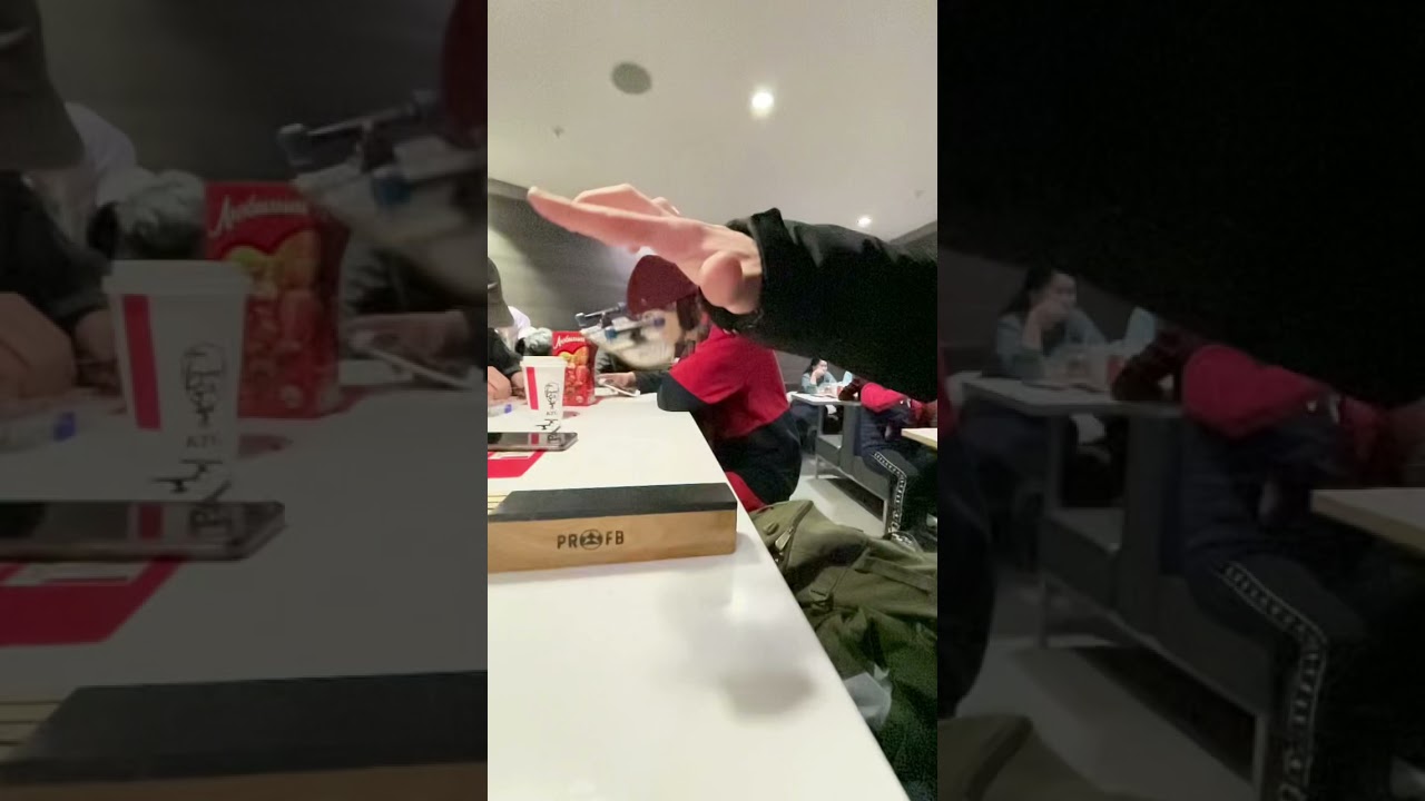 Perfect SWITCH HEELFLIP on a fingerboard🤟 