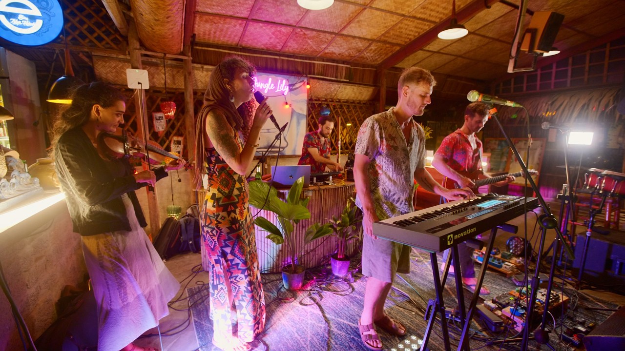 Jungle Lily - Folktronica Jam (Live at Soul Kitchen, Hoi An) featuring Lara Nova and Luna Avem