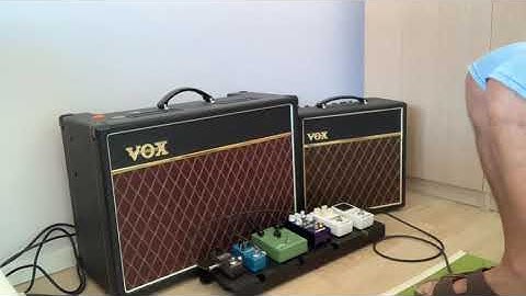 Vox Pathfinder 15R vs Vox AC15