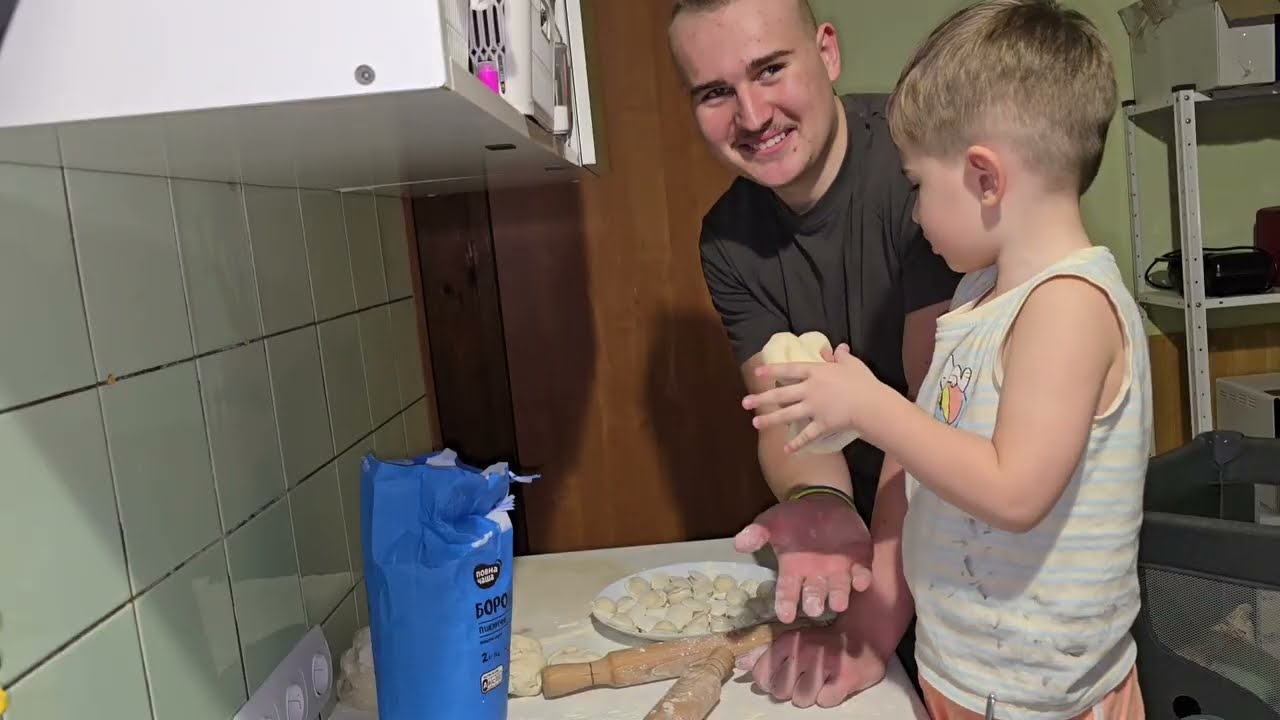 Все хлопцы при деле) что они нам приготовили?))