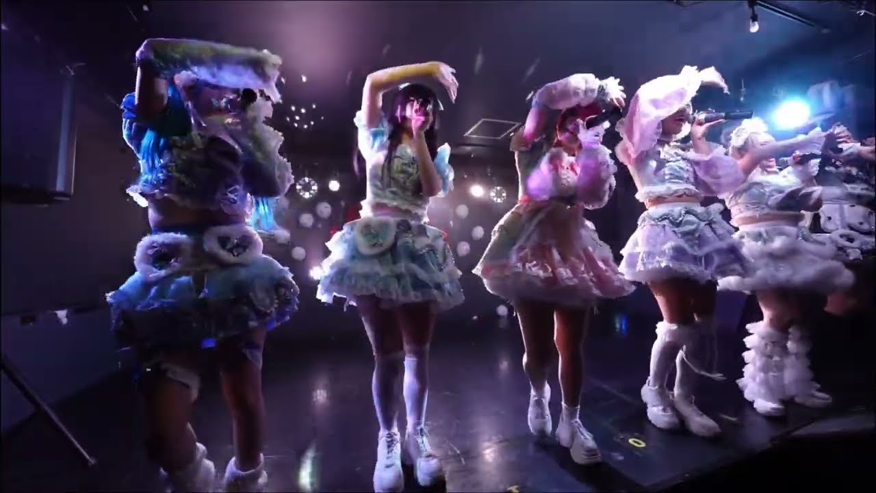 Candye Syrup - Syrup (LIVE) - English Lyrics