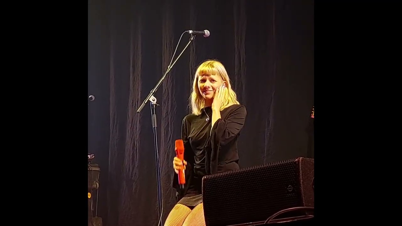20250505 - AURORA - Live at Le Zenith, Paris - Full show (re-upload, kinda)