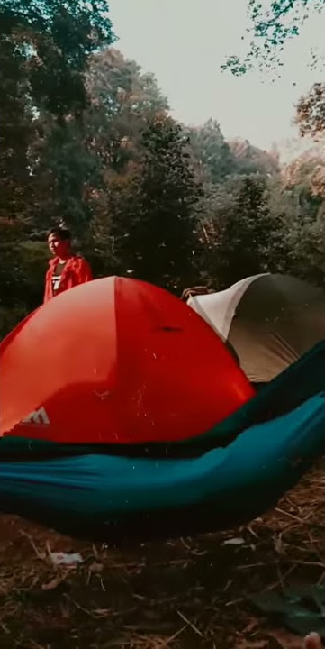 Camp with pijar cakrawala