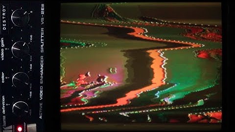 Circuit bent HAMA VS-2EIII Video Enhancer Demo #TTNM