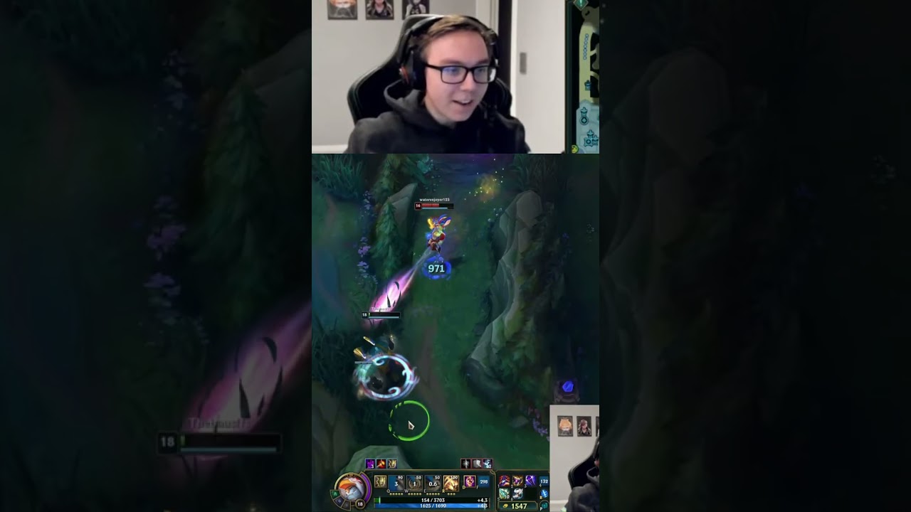 One of Baus's Most Insane Clutches in Scrims