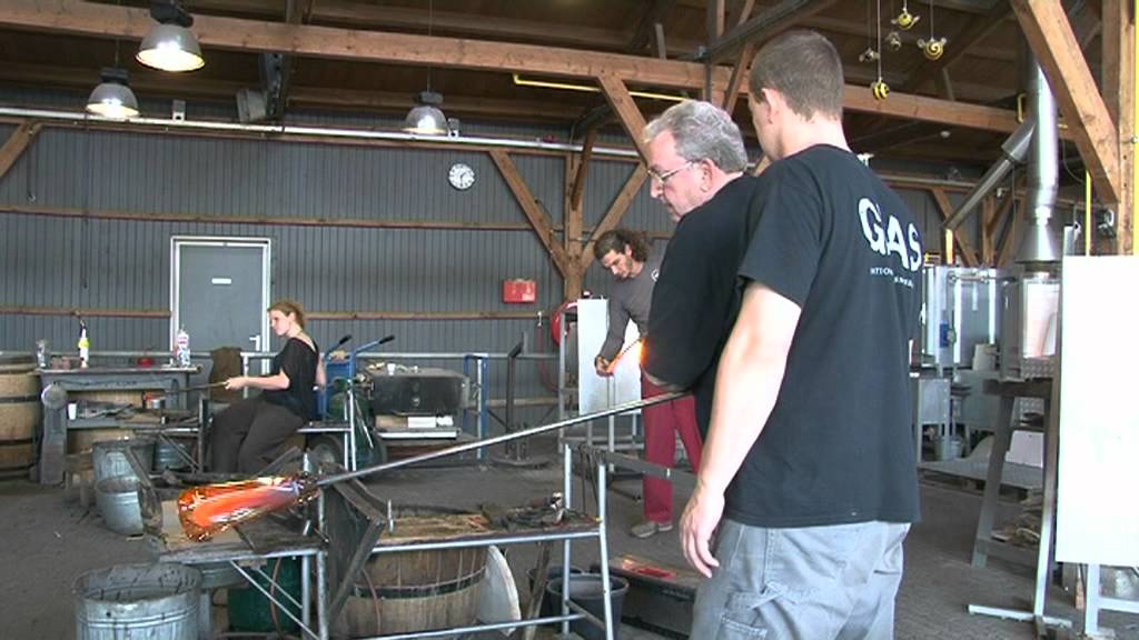 Glasblazen in Leerdam.mpg