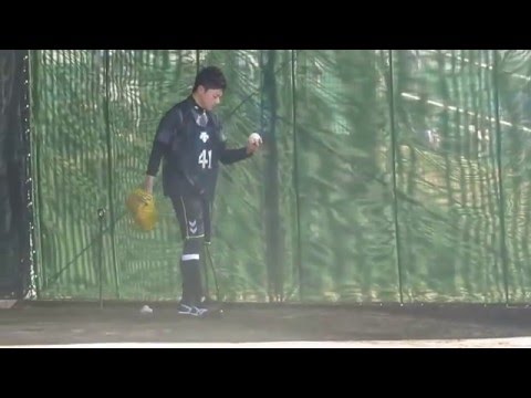 16.1.16　成田翔ブルペン入り　千葉ロッテ新人合同自主トレ
