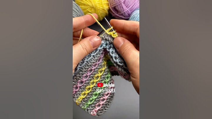 HERE IS A VERY EASY KNITTING PATTERN!