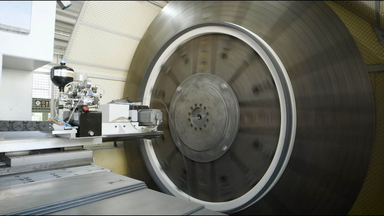 Prozesseinblicke Vertikal-Drehbank / Process insights large vertical lathe