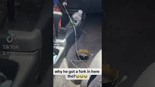 am i missing something?😂😂