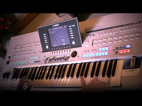 Yamaha Tyros 4 Demo by Robert Urbansky LIVE