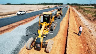 Download Lagu Perfect Action Team Liugong Grader Spreading Gravel Installing Foundation New Roads Mixing Gravel MP3