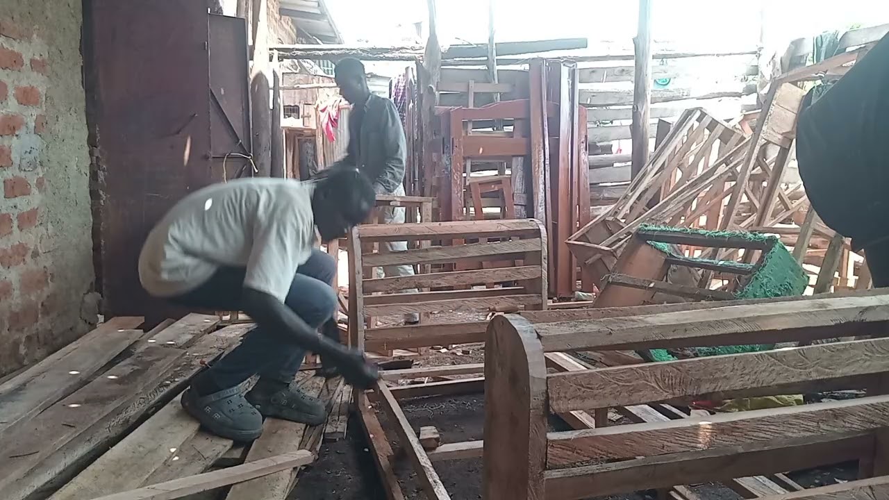 The easy sofa you can make without carpenter woching until the end plz