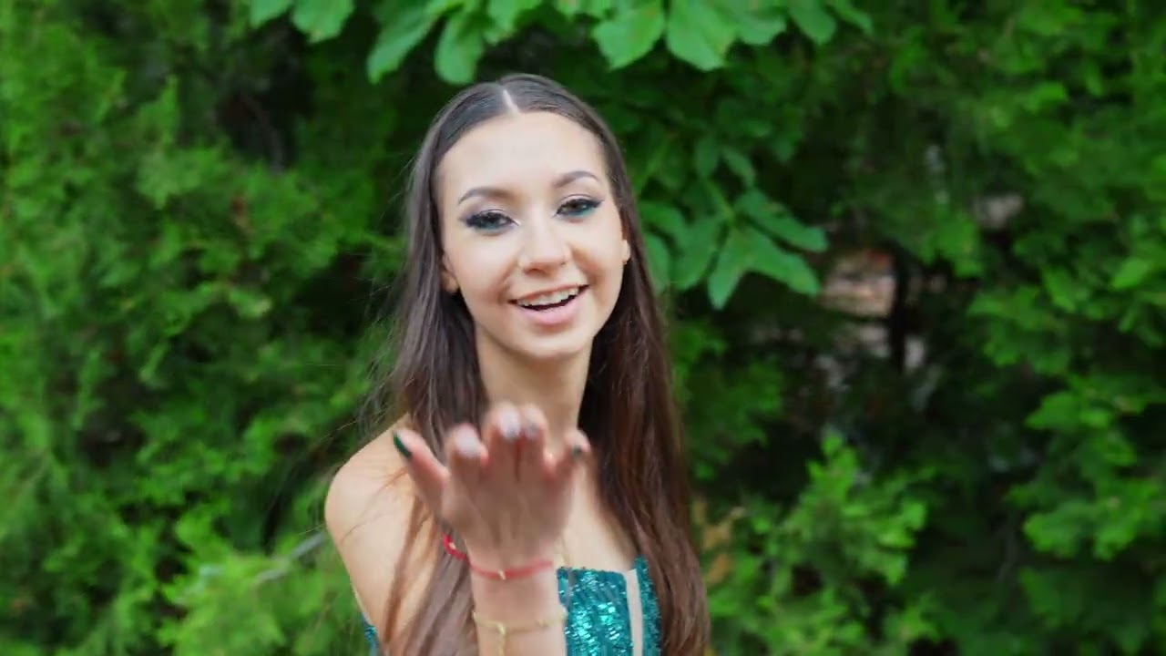 Невероятният бал на Невероятната Мирела