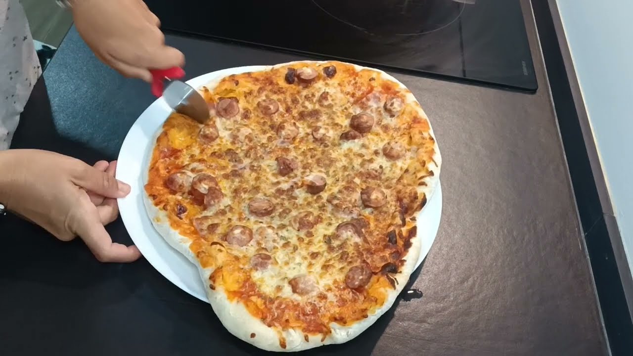 Masa de PIZZA en 3 minutos, fácil, rápida y barata.