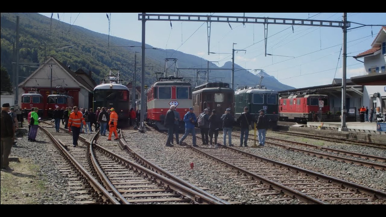 Re 4/4 II SBB-CFF-FFS, 60 ans des Re 4/4 II à Balsthal - 60 Jahre Re 4/4 II in Balsthal