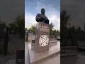 В Конаеве стоит памятник Абаю Кунанбаеву