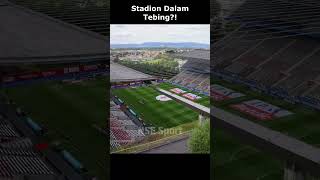 Stadion Unik dengan Tebing Batu #shorts #sepakbola #stadium