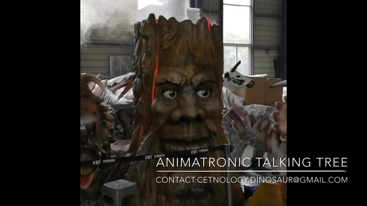Animatronic talking tree with smoke spray and led effect