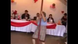 O Baba In Calduri Danseaza La Bara 2015