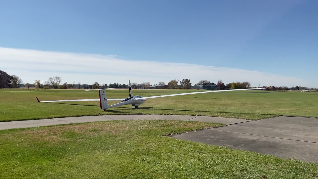 Taxi of my Schleicher ASH 31Mi