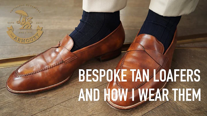 Maßgeschneiderte Tan Loafers und wie man sie trägt