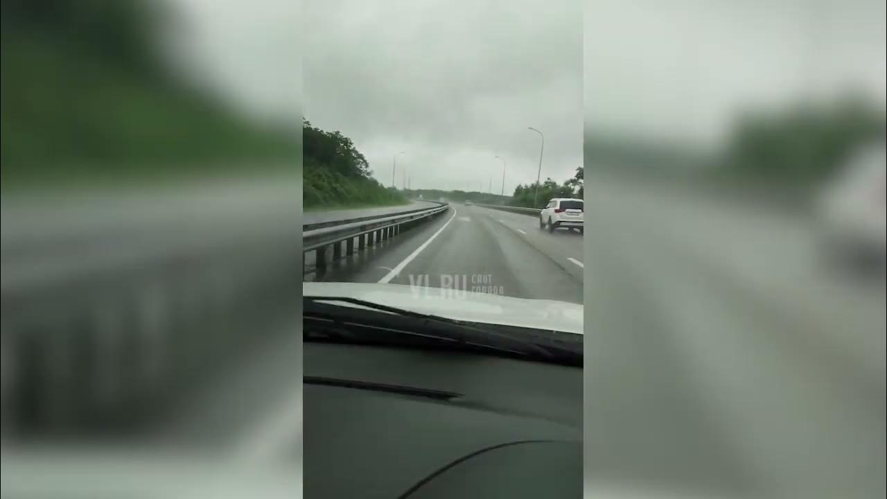 Ливень на трассе