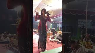 Gubug Asmoro sinden Nova alias sinden donat  , Ki Panggung Bayu Aji 