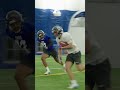 Louis Rees-Zammit Goes 1v1 Against American Football Players 🏴󠁧󠁢󠁷󠁬󠁳󠁿🏈 #nfl #nfluk #shorts #lrz