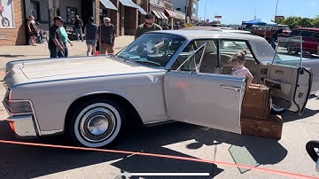 Buggies-N-Blues Mandan ND 2022 Car Show/Parade *We brought our 1965 Lincoln Continental*
