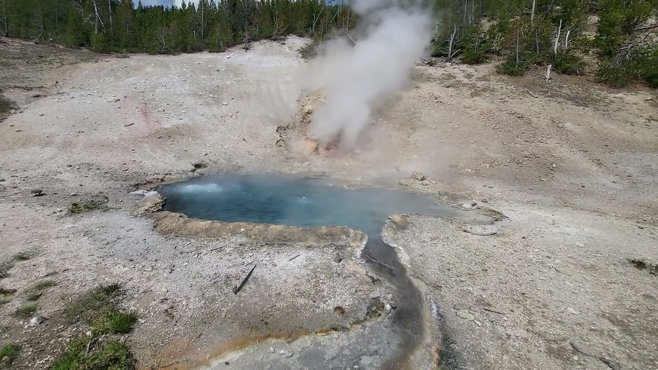 Yellowstone 2023 - Beryl Spring