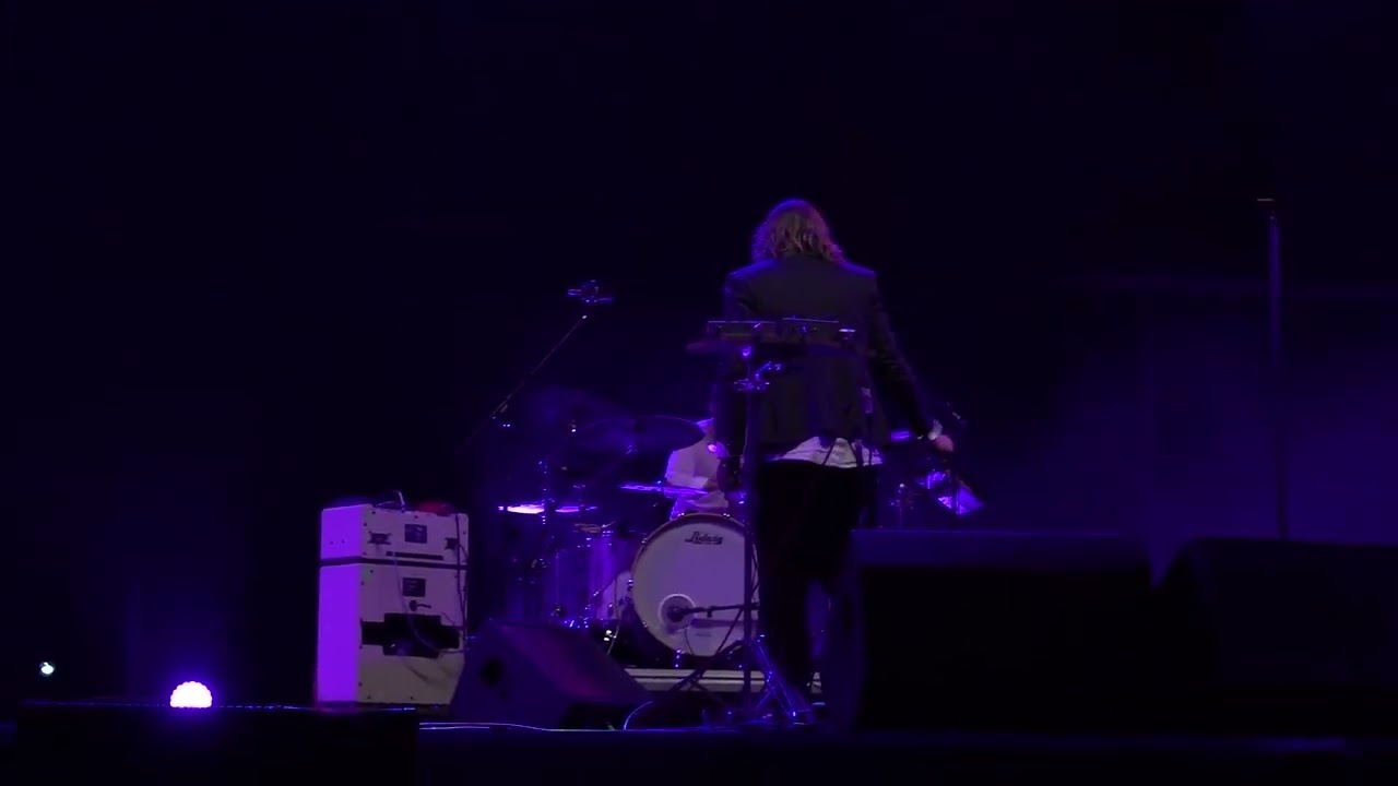 Bin Liner Fashion - Gilla Band (karaoke)