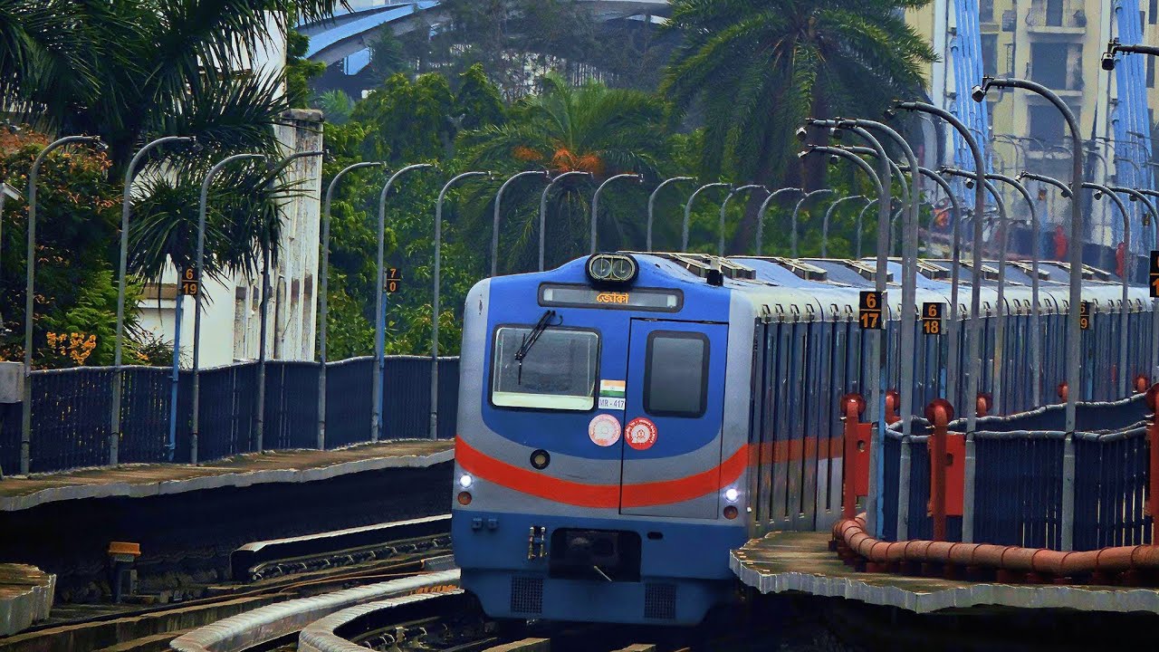 Kolkata Metro Purple Line 3, ICF made Medha Rake going for reversal at ...