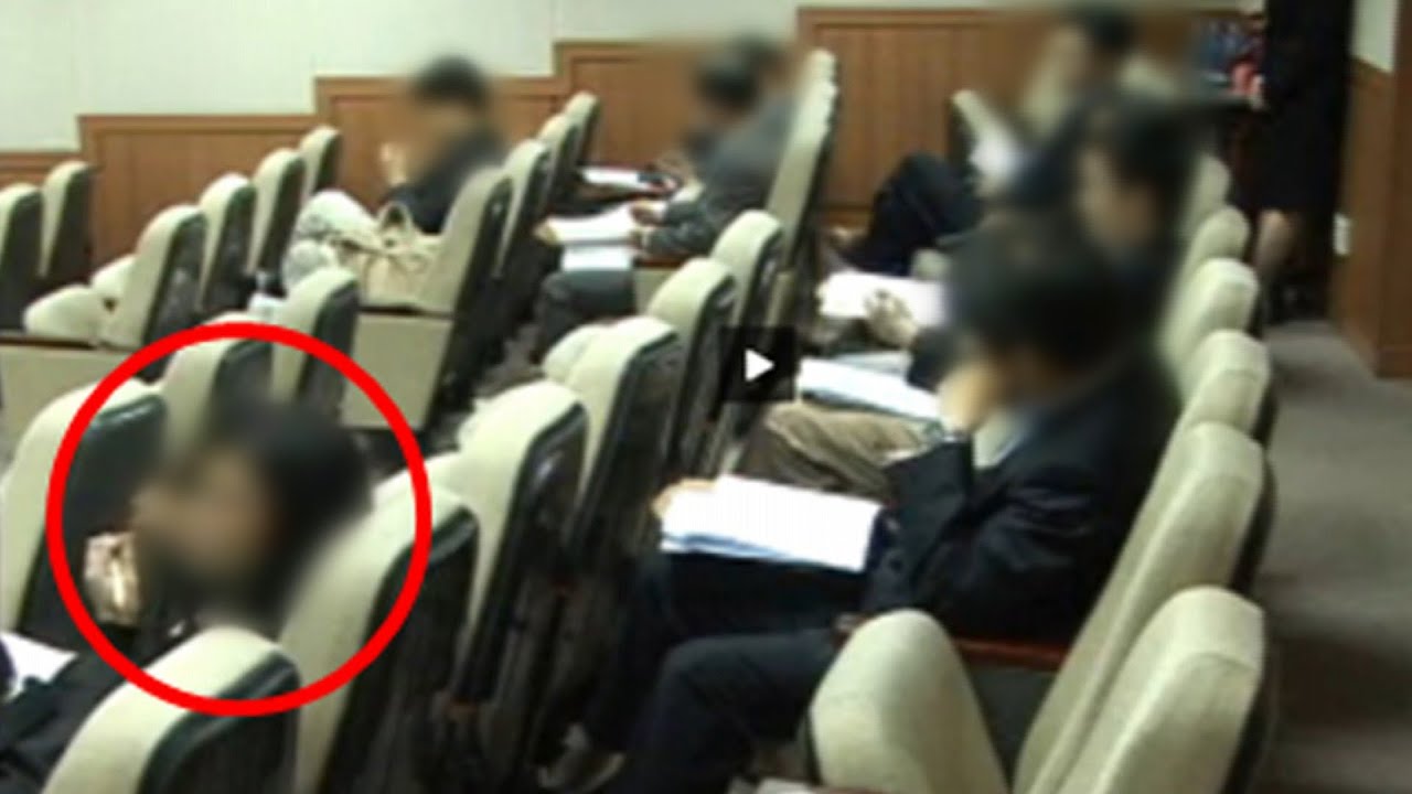 newspaper mockup 정경심 측 "딸, 서울대 학술대회 참석"…동영상 공개 / 연합뉴스TV (YonhapnewsTV)
