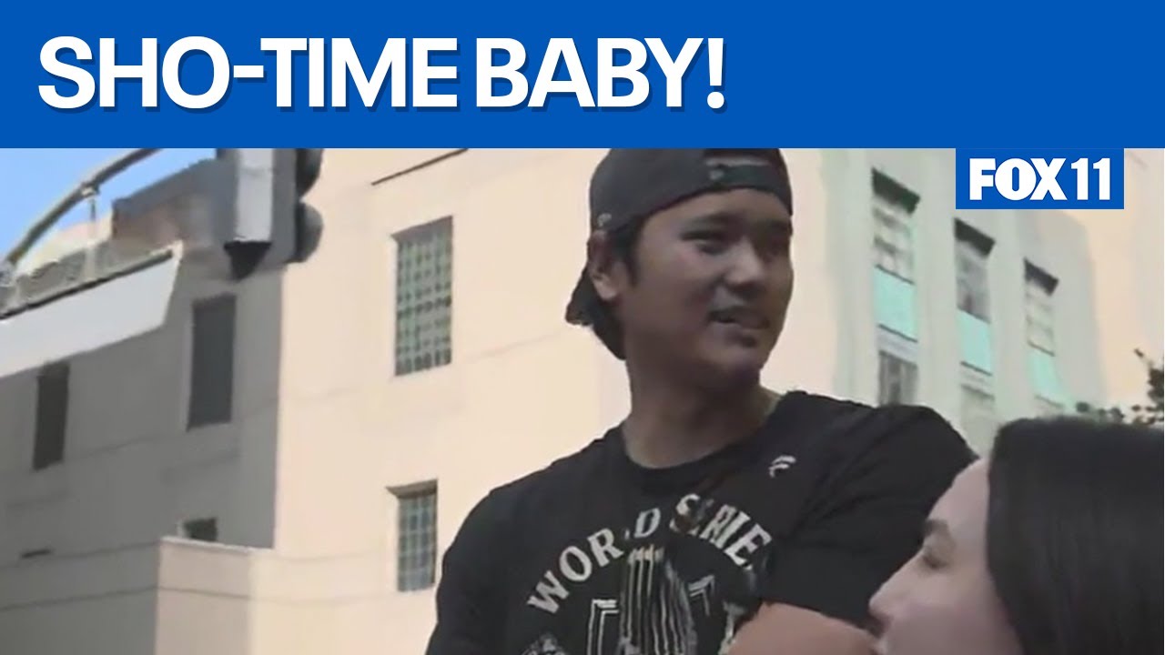 Sho-time at the Dodgers World Series parade | FOX 11 LA - YouTube