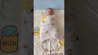 baby swaddlethis receiving blanket feels so soft