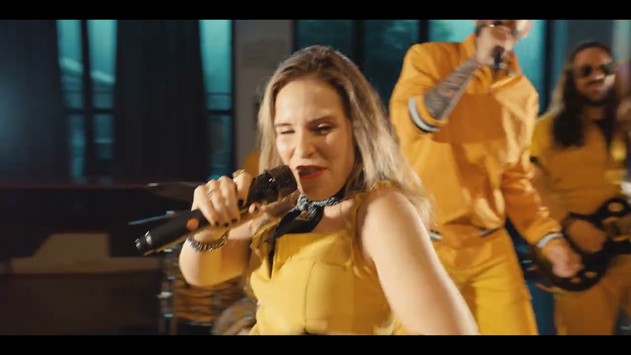 Man I feel like woman + Olha onde eu tô