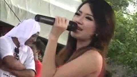 DANGDUT RENA KDI ~ HARUSKAH BERAKHIR MONATA Live in Tlogoayu Gabus Pati 27 juni 2014