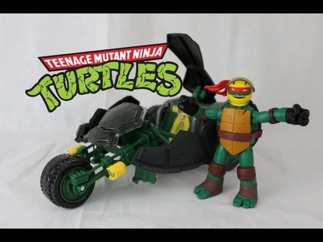 Teenage Mutant Ninja Turtles Battle Cycle Scooter with Raphael