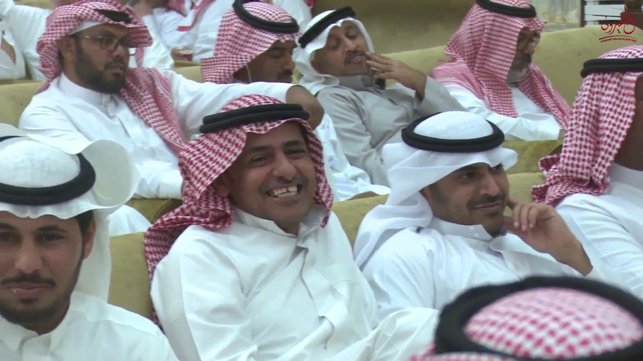 طاروق بين الشاعرين ناصر الدميحي و وصل العطياني في حفل زواج الشاب احمد عبدالخالق الدملوكي