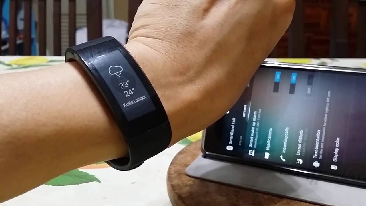 Sony Smartband Talk Swr30 Test Drive Youtube