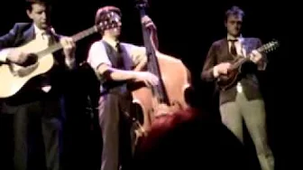 Punch Brothers - Moonshiner (Northampton 02/15/13) Punch Brothers - Moonshiner (Northampton 02/15/13)