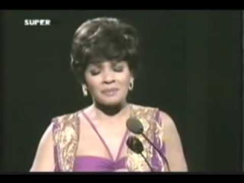 Shirley Bassey PEOPLE